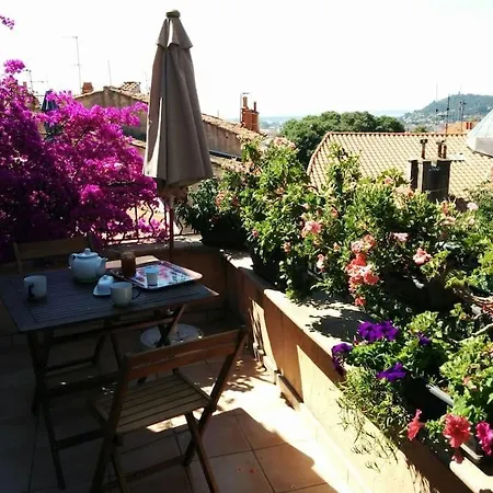 Сasa de vacaciones Coup De Coeur De La Cité Médiévale *
